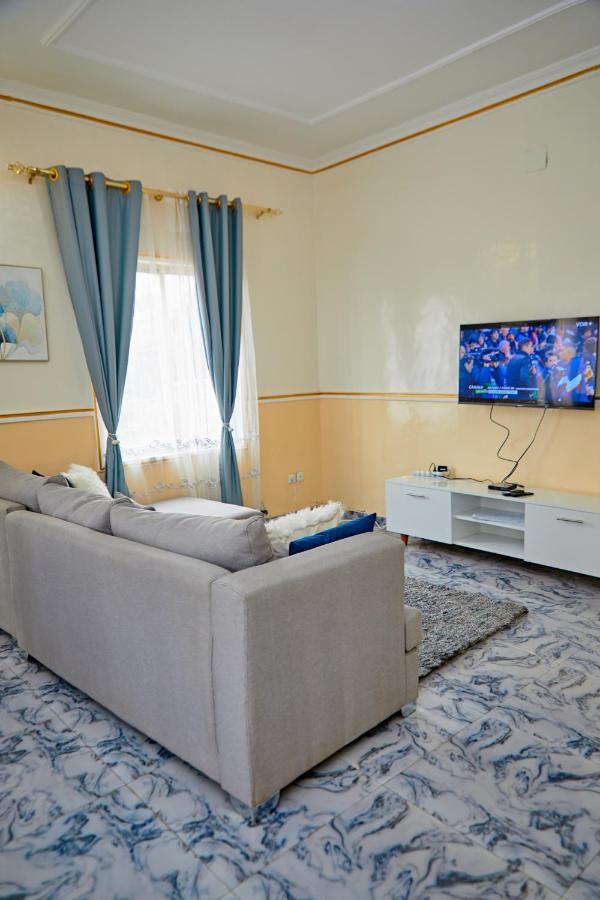 Appartement Avec Vue Panoramique Two Or Three Rooms Yaoundé Kültér fotó