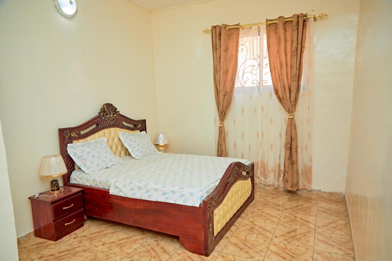 Appartement Avec Vue Panoramique Two Or Three Rooms Yaoundé Kültér fotó