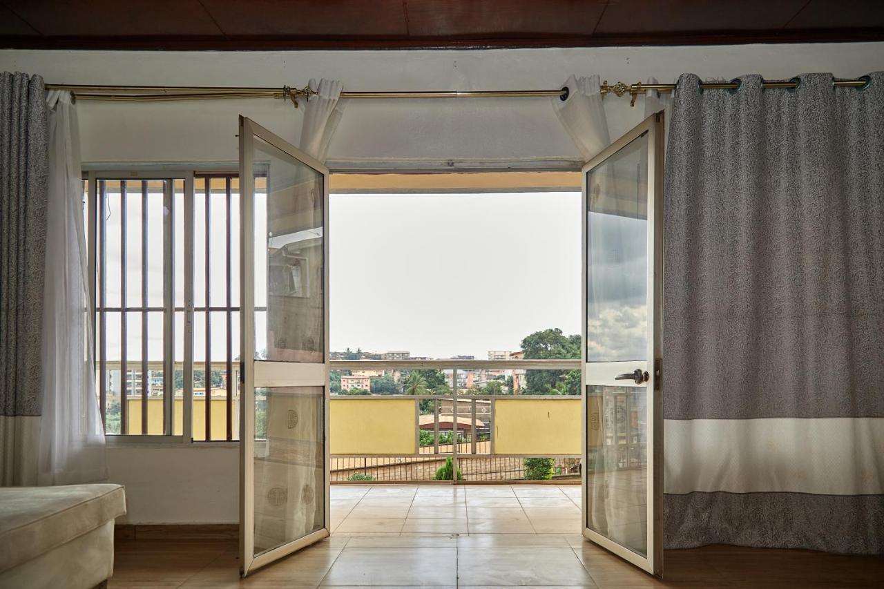 Appartement Avec Vue Panoramique Two Or Three Rooms Yaoundé Kültér fotó