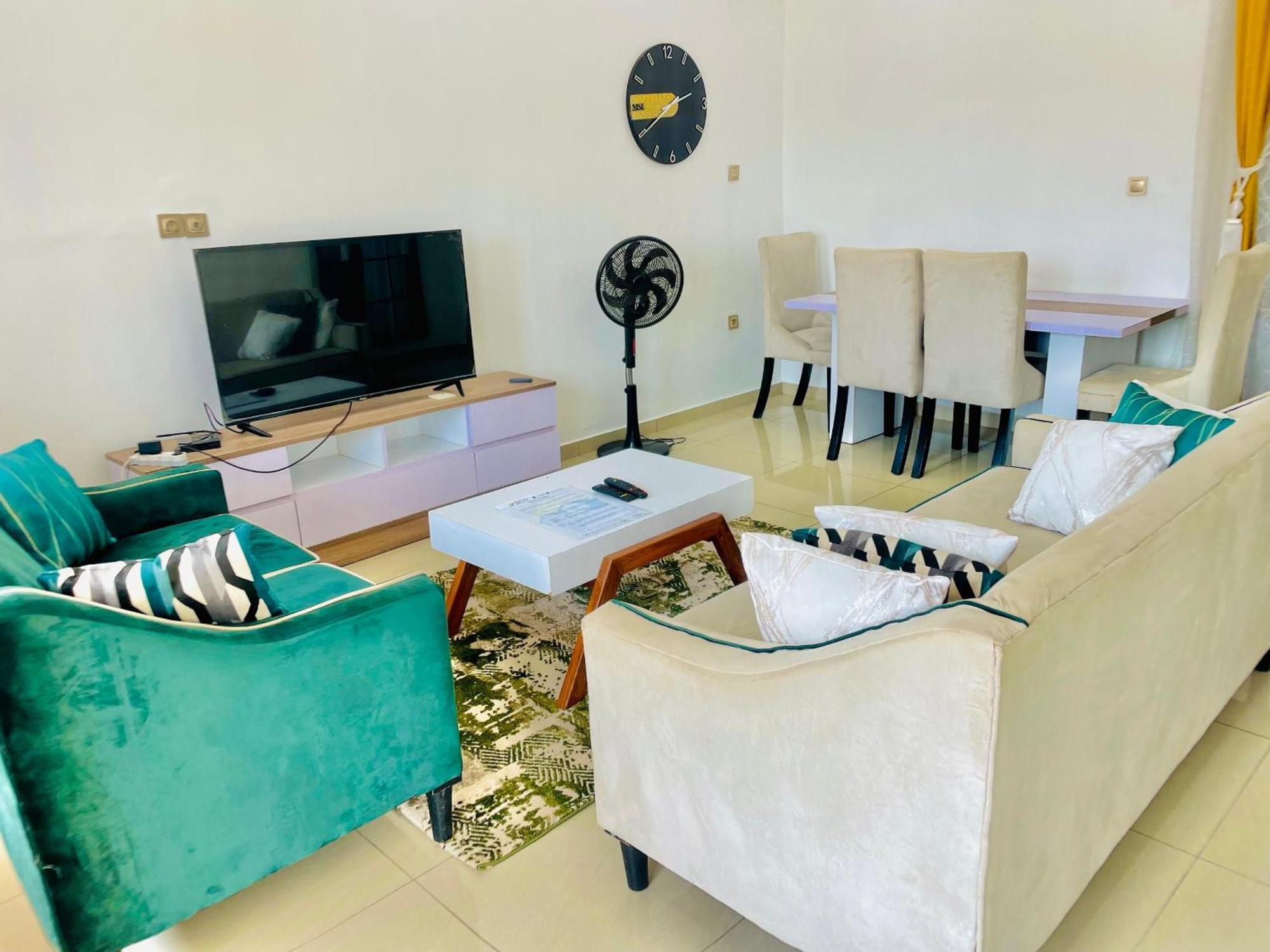 Appartement Avec Vue Panoramique Two Or Three Rooms Yaoundé Kültér fotó