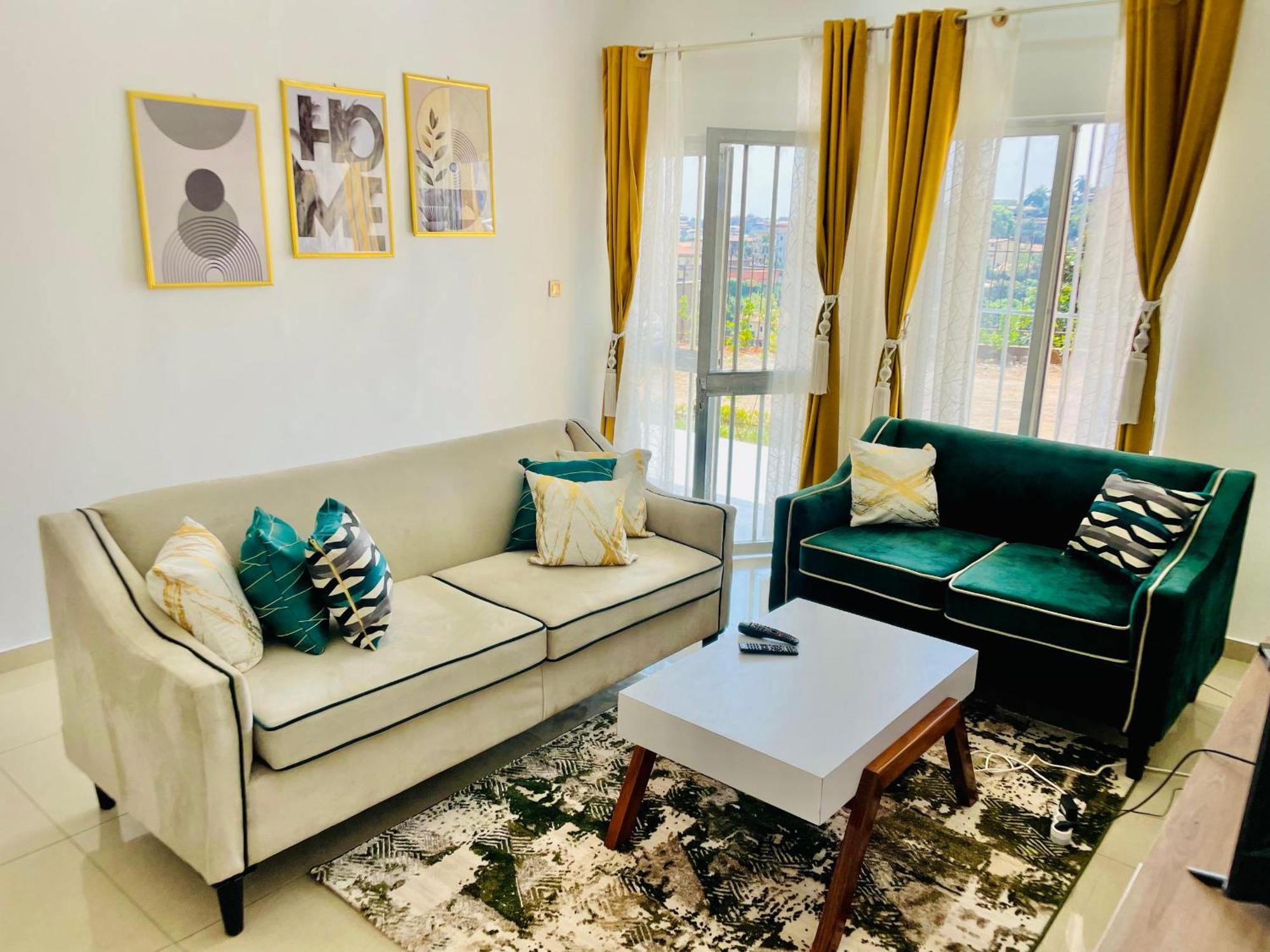 Appartement Avec Vue Panoramique Two Or Three Rooms Yaoundé Kültér fotó